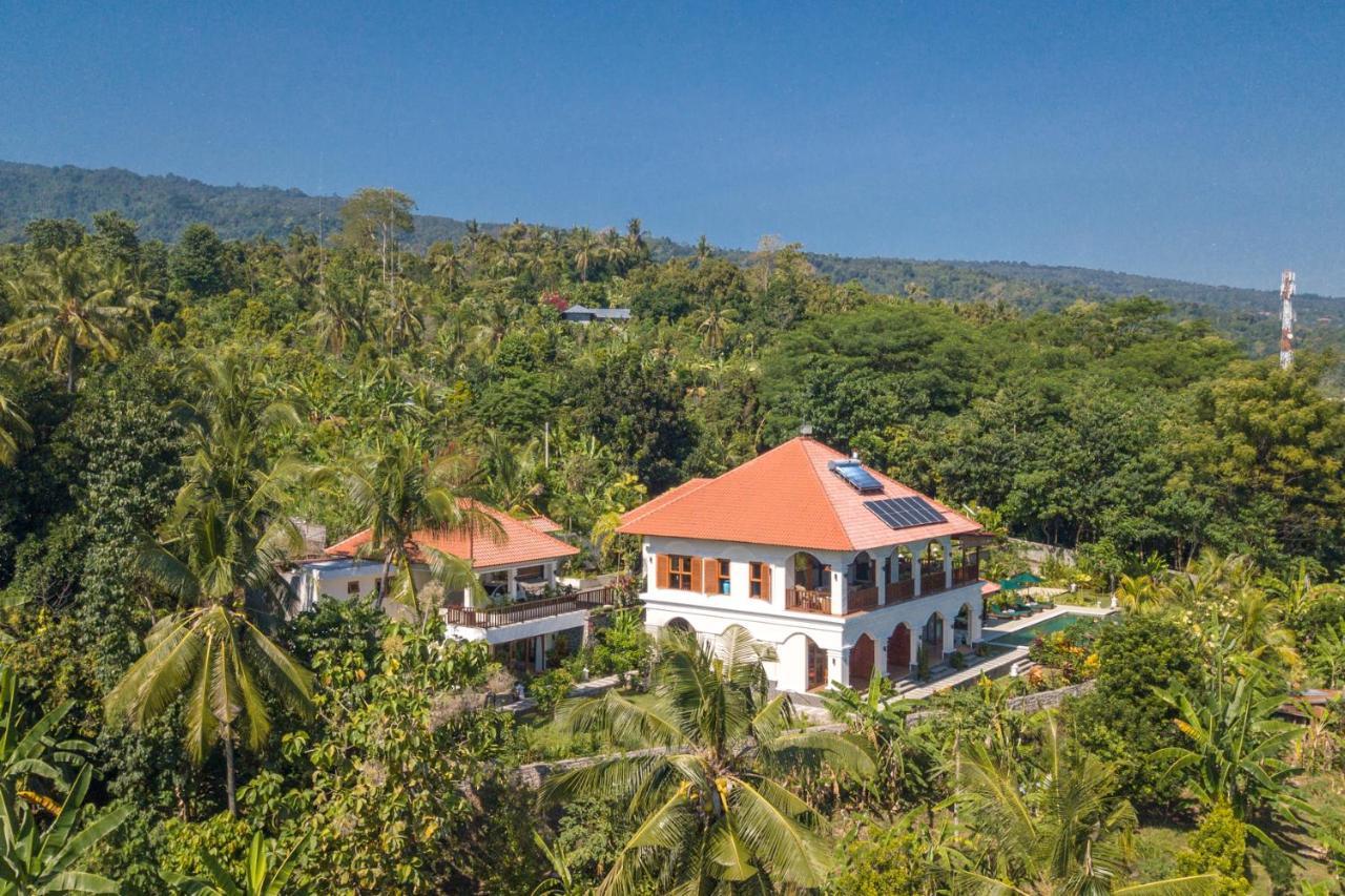 Villa Mata Hari Panji Exterior photo